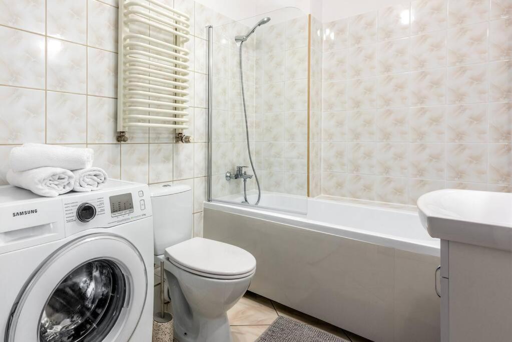 Ap. Olimpia 1 Pok. 2 Osoby, Downtown, Free Parking Apartment Krakow Exterior photo