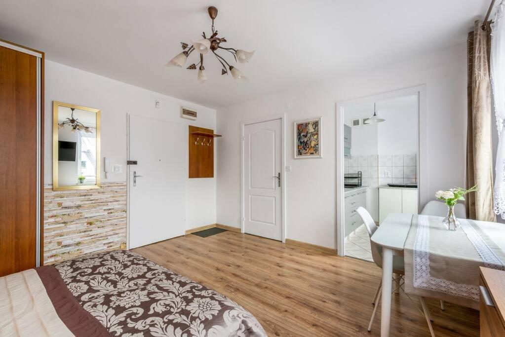 Ap. Olimpia 1 Pok. 2 Osoby, Downtown, Free Parking Apartment Krakow Exterior photo