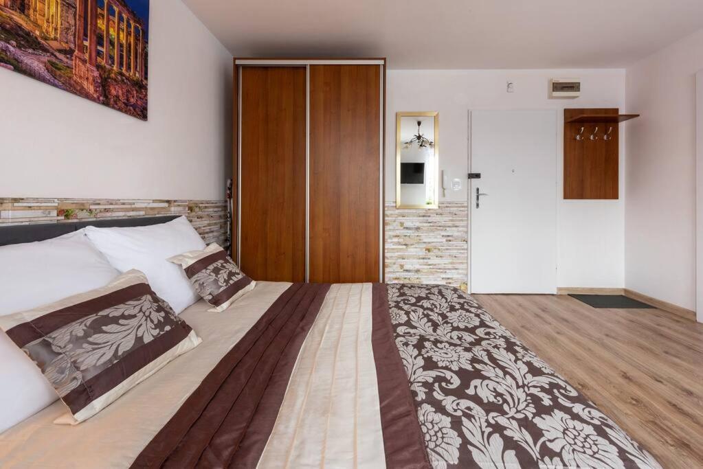 Ap. Olimpia 1 Pok. 2 Osoby, Downtown, Free Parking Apartment Krakow Exterior photo
