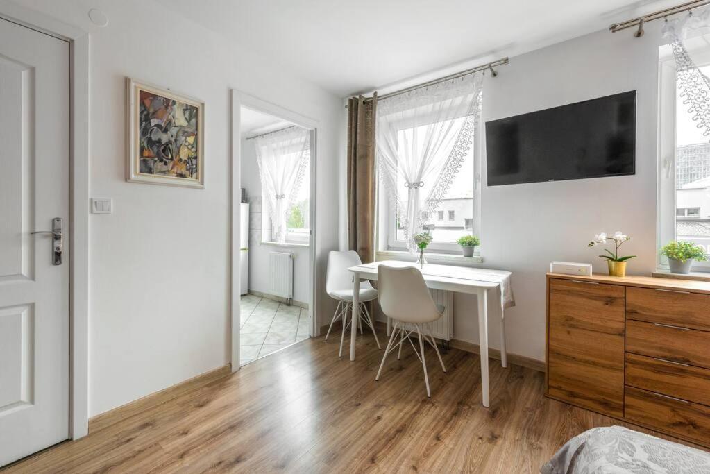 Ap. Olimpia 1 Pok. 2 Osoby, Downtown, Free Parking Apartment Krakow Exterior photo