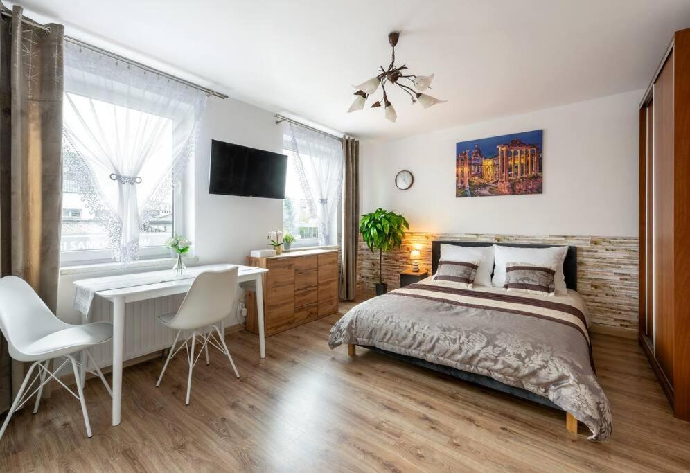 Ap. Olimpia 1 Pok. 2 Osoby, Downtown, Free Parking Apartment Krakow Exterior photo