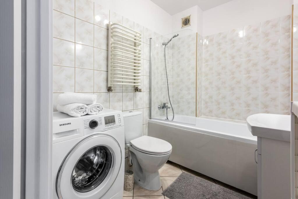Ap. Olimpia 1 Pok. 2 Osoby, Downtown, Free Parking Apartment Krakow Exterior photo