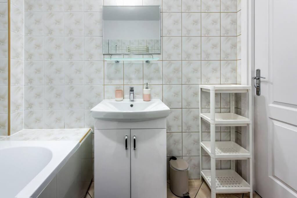 Ap. Olimpia 1 Pok. 2 Osoby, Downtown, Free Parking Apartment Krakow Exterior photo